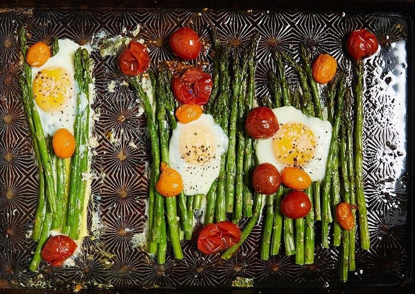 One pan eggs asparagus recipe