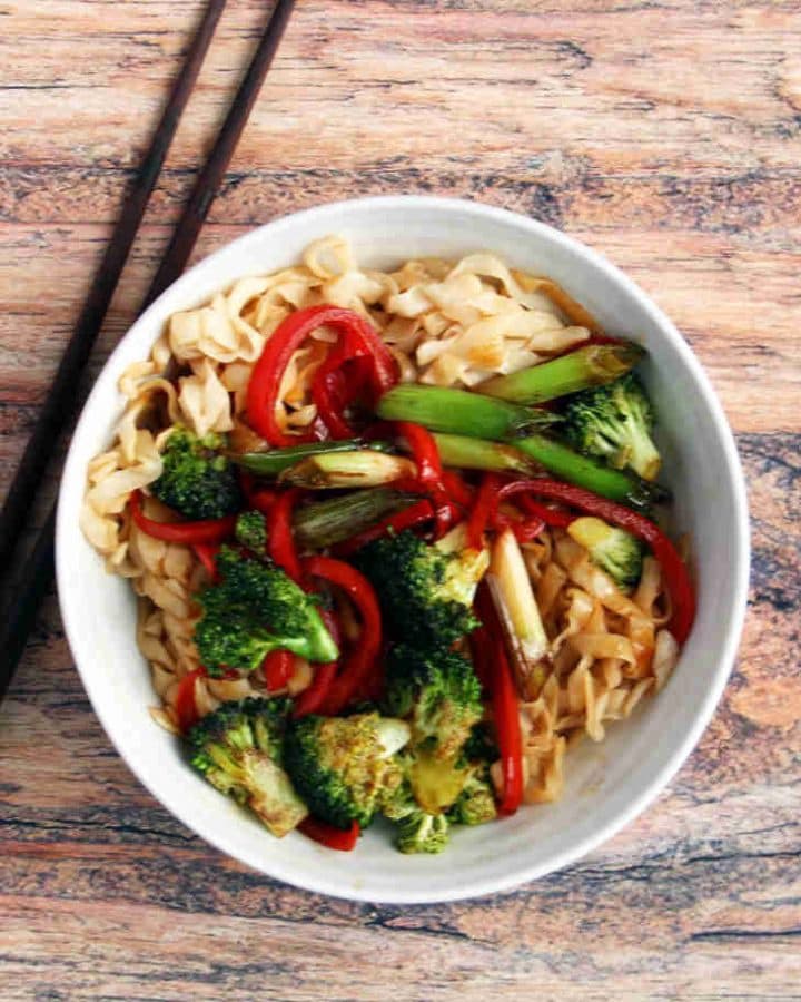 Keto vegetarian chow mein