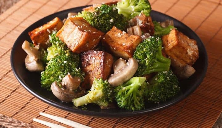 Tofu-Broccoli-Mushrooms